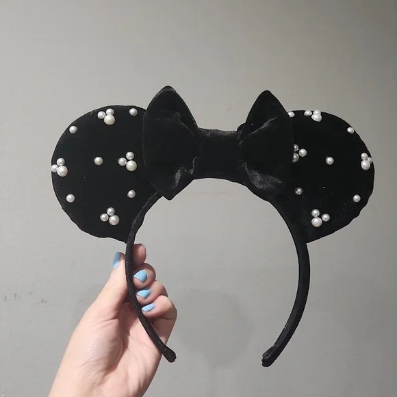 DISNEY HANDMADE BLACK VELET PEARL EARS - Picture 1 of 1